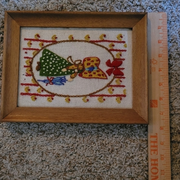 Vintage 1970s Holly Hobbie Cross Stitch‎ Hand Made Framed Wall Art - Picture 3 of 4